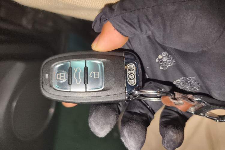 Used Audi Q5 2012 2.0TFSI Comfort Version Vehicle Key