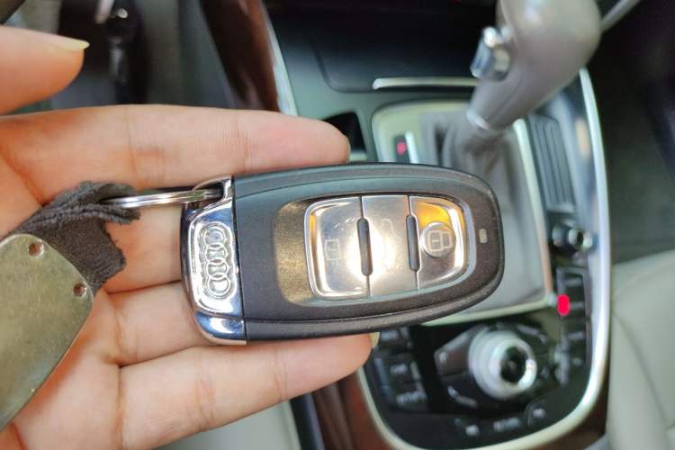 Used Audi Q5 2012 2.0TFSI Comfort Version Vehicle Key