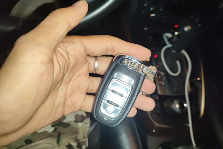 Used Audi Q5 2012 2.0TFSI Comfort Version Vehicle Key