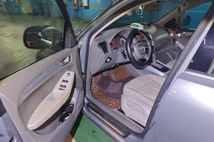 Used Audi Q5 2012 2.0TFSI Technology Model Driver Seat