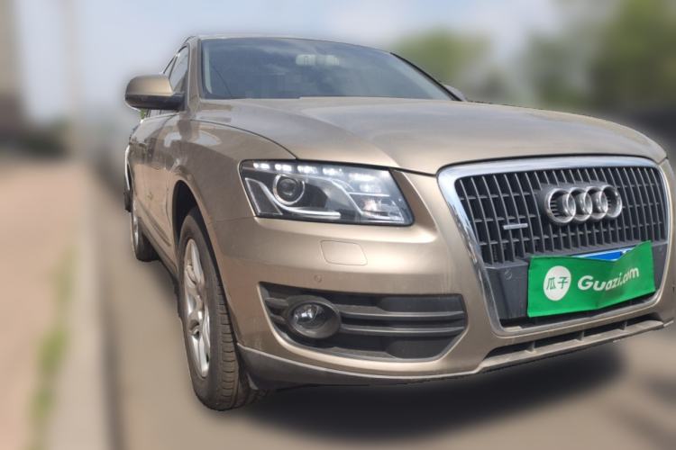 Used Audi Q5 2012 2.0TFSI Technology Model Front Right 45 Deg