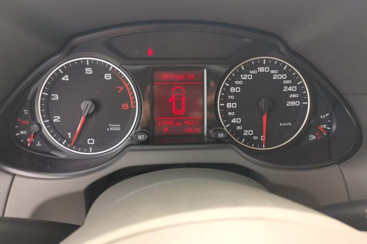 Used Audi Q5 2012 2.0TFSI Technology Model Instrument Cluster