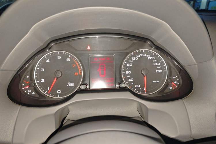 Used Audi Q5 2012 2.0TFSI Technology Model Instrument Cluster