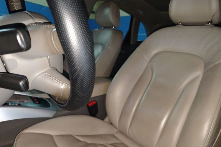 Used Audi Q5 2012 2.0TFSI Technology Model Left Front Seat