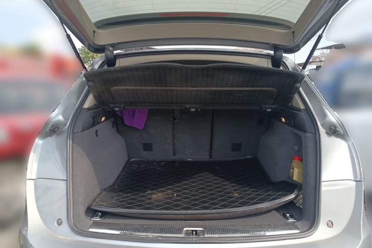 Used Audi Q5 2012 2.0TFSI Technology Model Trunk