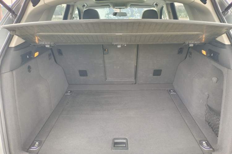 Used Audi Q5 2012 2.0TFSI Technology Model Trunk