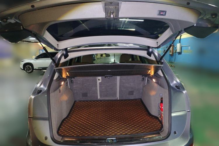 Used Audi Q5 2012 2.0TFSI Technology Model Trunk