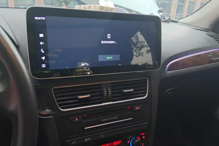 Used Audi Q5 2012 2.0TFSI Comfort Version Audio And AC Panel