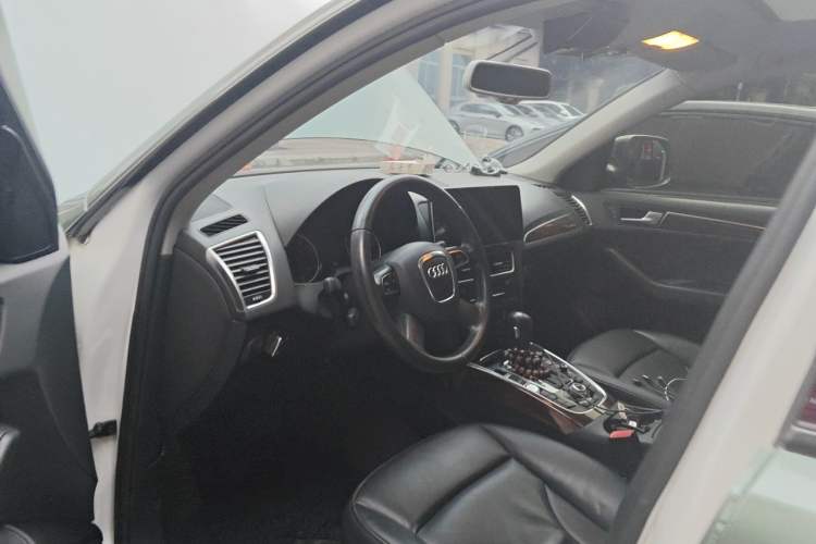 Used Audi Q5 2012 2.0TFSI Comfort Version Driver Seat