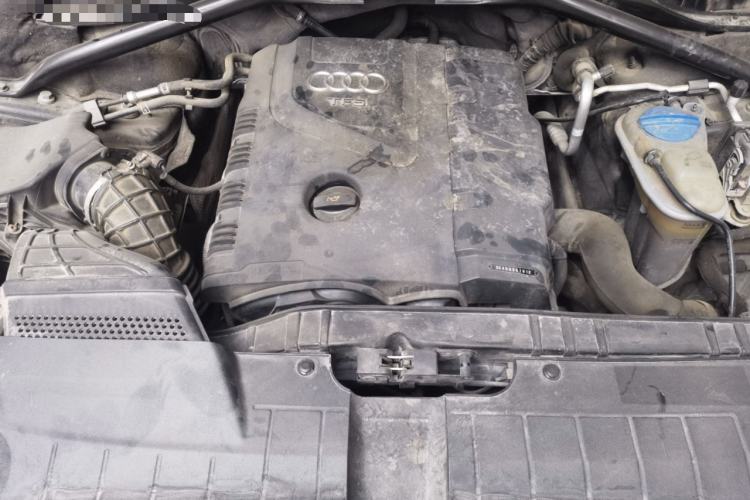 Used Audi Q5 2012 2.0TFSI Trendy Edition Engine Bay