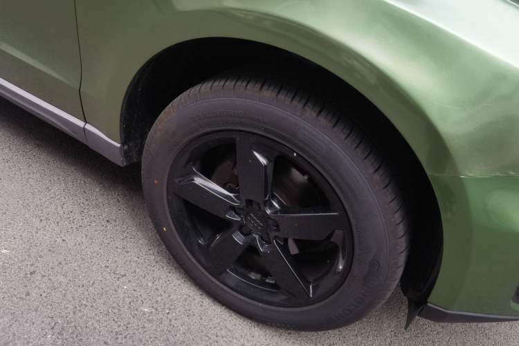 Used Audi Q5 2012 2.0TFSI Trendy Edition Right Front Wheel Hub