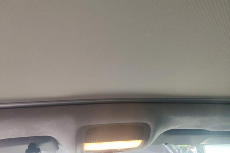 Used Audi Q5 2012 2.0TFSI Comfort Version Headliner