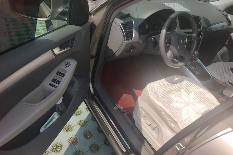 Used Audi Q5 2012 2.0TFSI Technology Model Driver Seat
