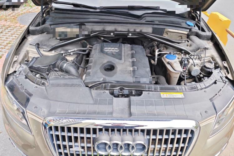 Used Audi Q5 2012 2.0TFSI Technology Model Engine Bay