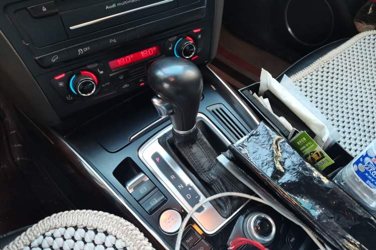 Used Audi Q5 2012 2.0TFSI Comfort Version Gear Lever