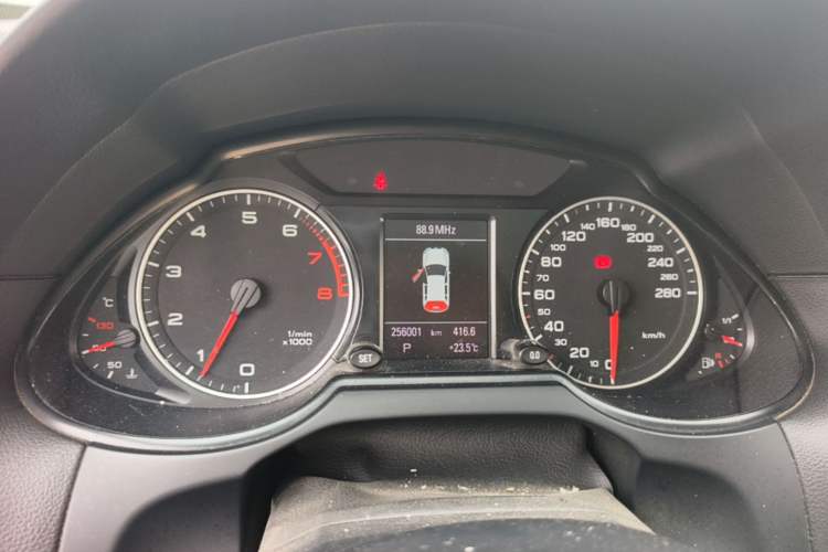 Used Audi Q5 2012 2.0TFSI Comfort Version Instrument Cluster