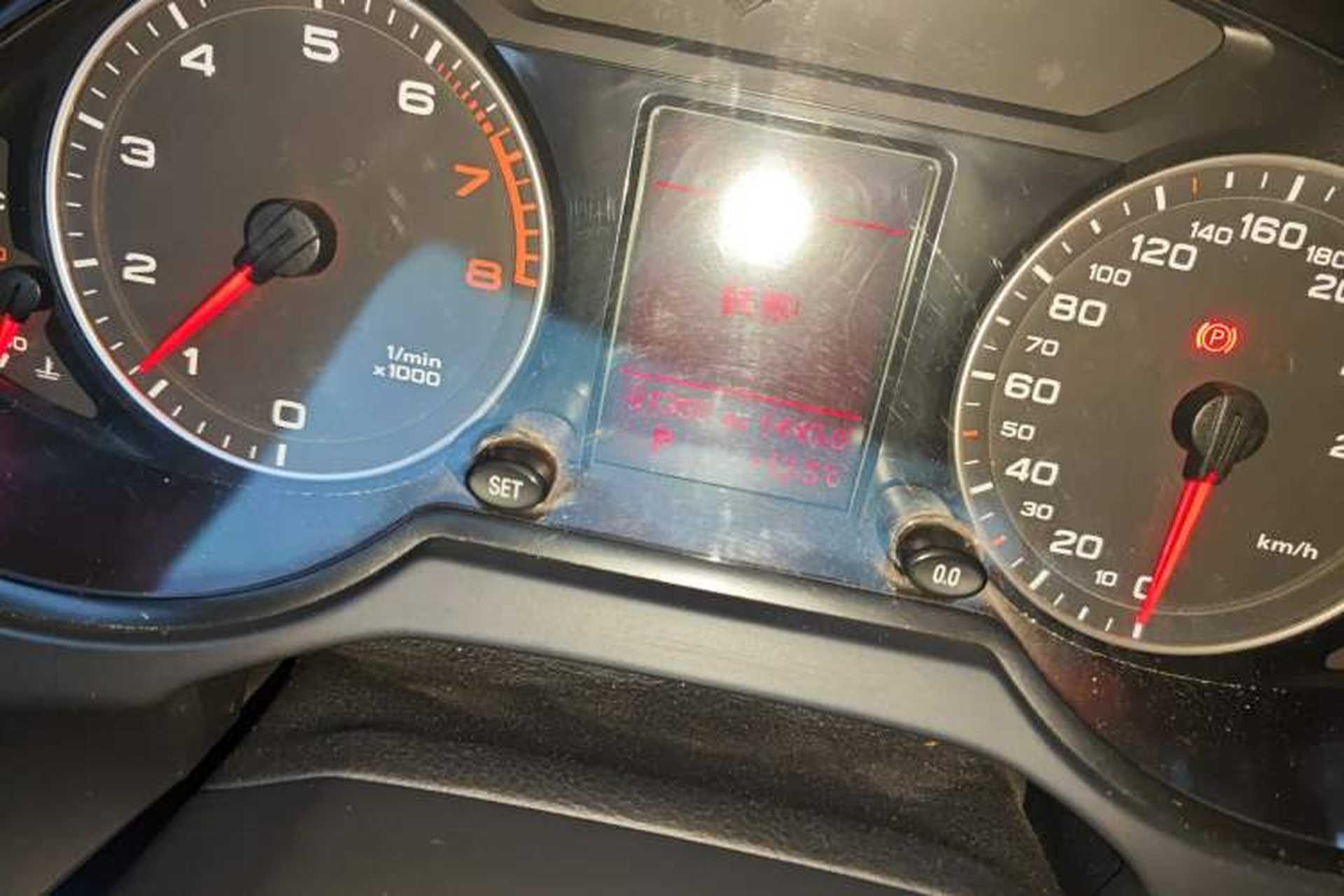 Used Audi Q5 2012 2.0TFSI Trendy Edition Odometer Close Up