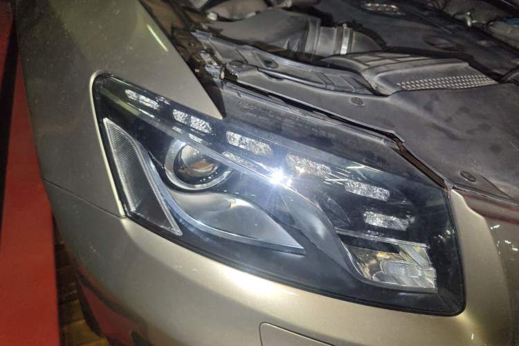 Used Audi Q5 2012 2.0TFSI Technology Model Right Front Headlight