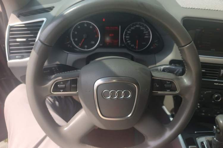 Used Audi Q5 2012 2.0TFSI Technology Model Steering Wheel