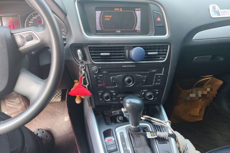 Used Audi Q5 2012 2.0TFSI Technology Model Audio And AC Panel
