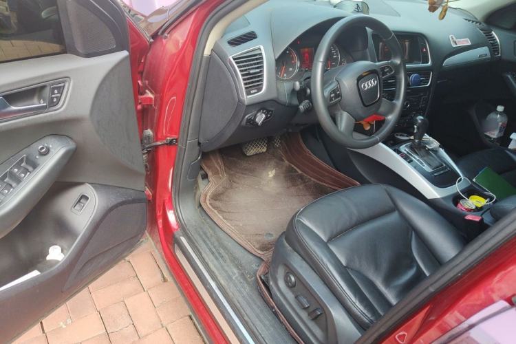 Used Audi Q5 2012 2.0TFSI Technology Model Driver Seat