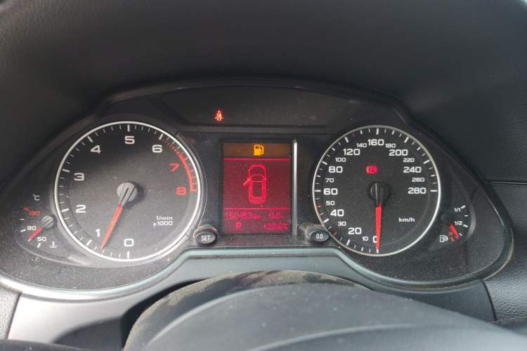 Used Audi Q5 2012 2.0TFSI Technology Model Instrument Cluster