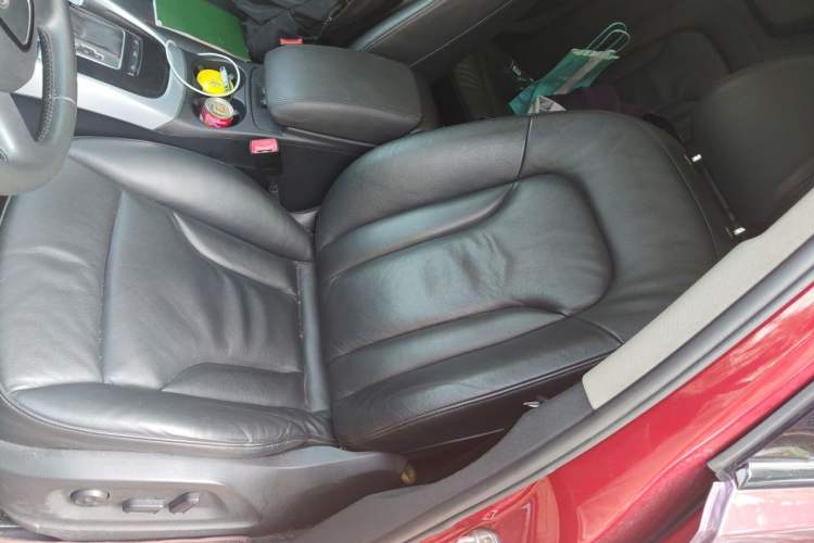 Used Audi Q5 2012 2.0TFSI Technology Model Left Front Seat