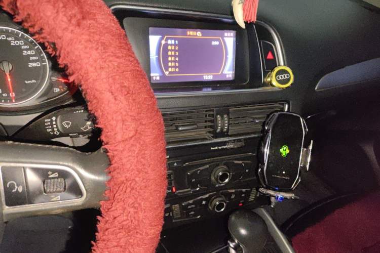 Used Audi Q5 2012 2.0TFSI Trendy Edition Audio And AC Panel