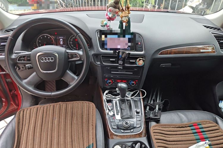 Used Audi Q5 2012 2.0TFSI Comfort Version Center Console