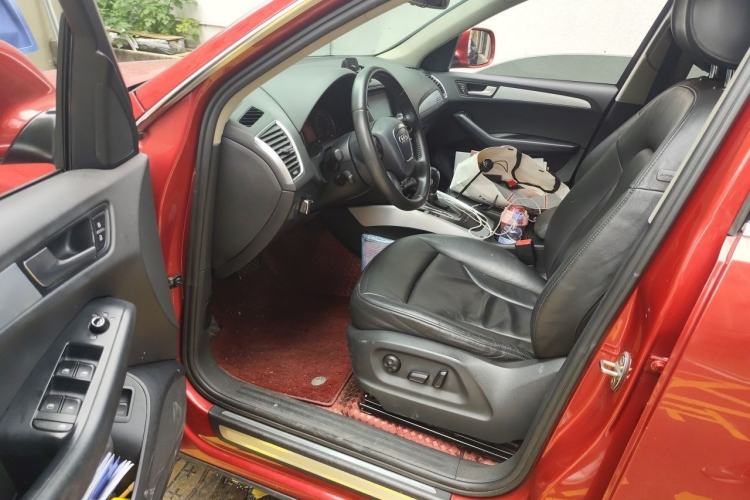 Used Audi Q5 2012 2.0TFSI Technology Model Driver Seat