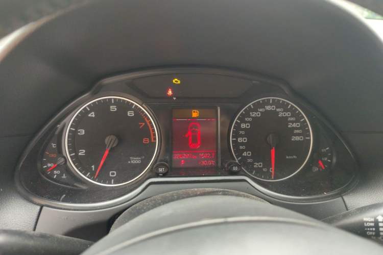Used Audi Q5 2012 2.0TFSI Technology Model Instrument Cluster