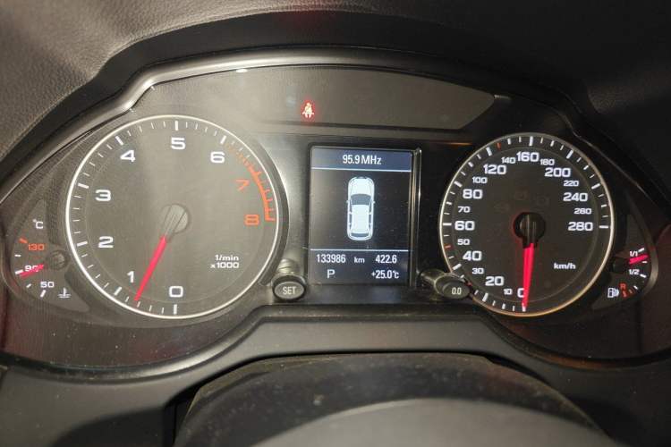 Used Audi Q5 2012 2.0TFSI Comfort Version Instrument Cluster