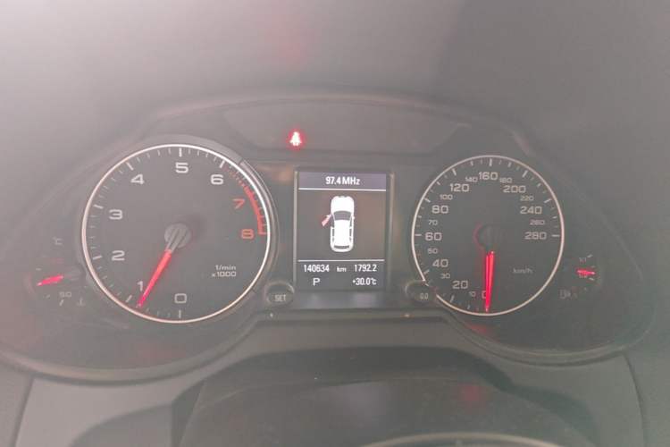 Used Audi Q5 2012 2.0TFSI Comfort Version Instrument Cluster