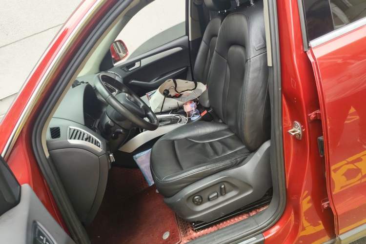 Used Audi Q5 2012 2.0TFSI Technology Model Left Front Seat