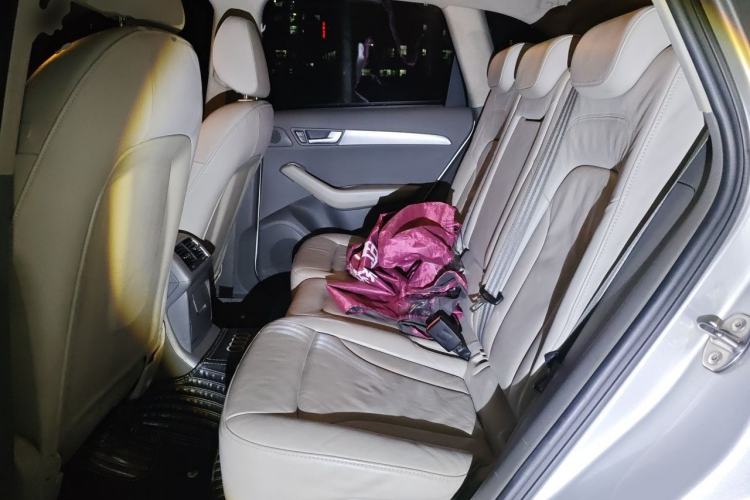 Used Audi Q5 2012 2.0TFSI Technology Model Left Rear Seat