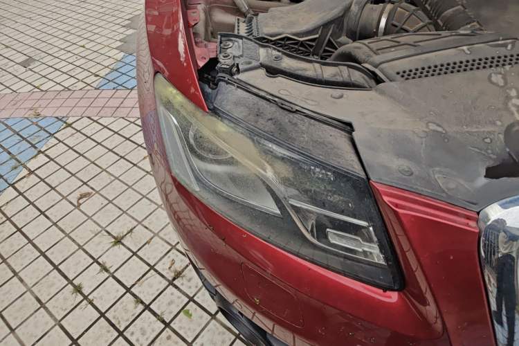 Used Audi Q5 2012 2.0TFSI Comfort Version Right Front Headlight