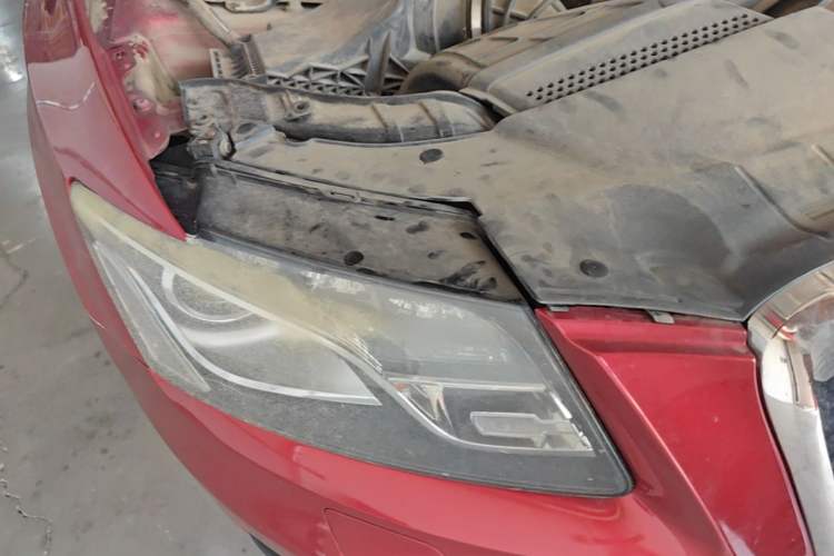 Used Audi Q5 2012 2.0TFSI Comfort Version Right Front Headlight