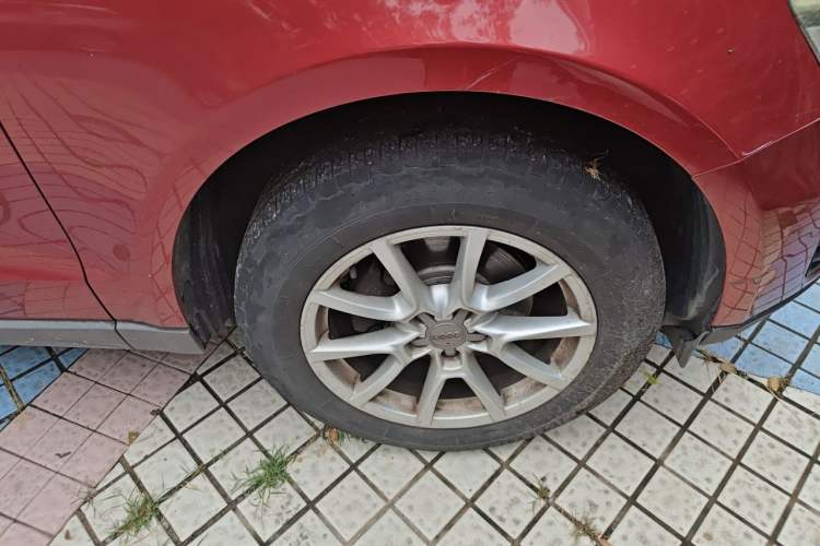 Used Audi Q5 2012 2.0TFSI Comfort Version Right Front Wheel Hub