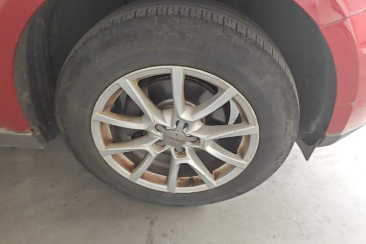 Used Audi Q5 2012 2.0TFSI Comfort Version Right Front Wheel Hub