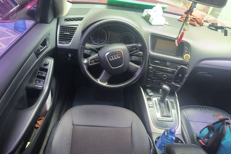 Used Audi Q5 2012 2.0TFSI Trendy Edition Steering Wheel