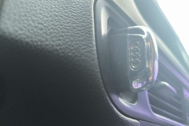 Used Audi Q5 2012 2.0TFSI Trendy Edition Vehicle Key