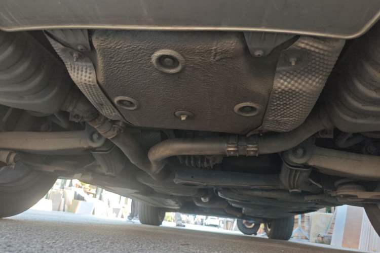Used Audi Q5 2012 2.0TFSI hybrid Chassis Rear