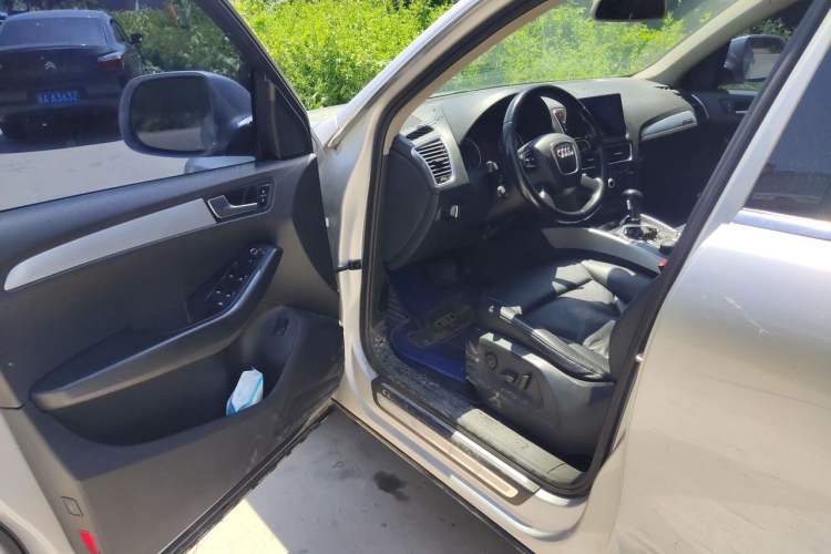 Used Audi Q5 2012 2.0TFSI Technology Model Driver Seat