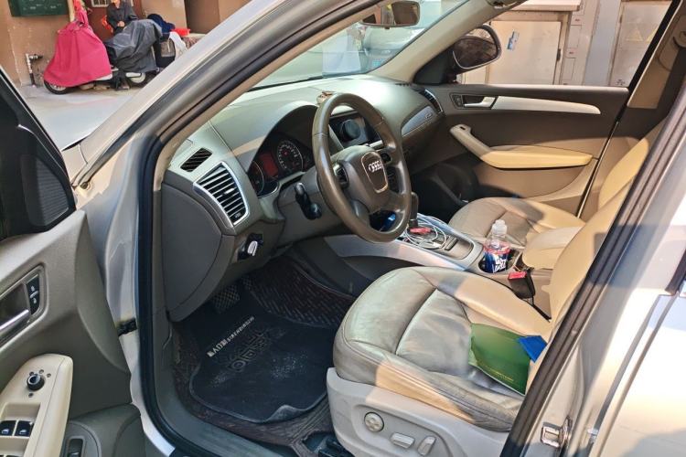 Used Audi Q5 2012 2.0TFSI Technology Model Driver Seat