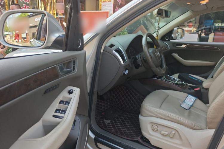 Used Audi Q5 2012 2.0TFSI hybrid Driver Seat