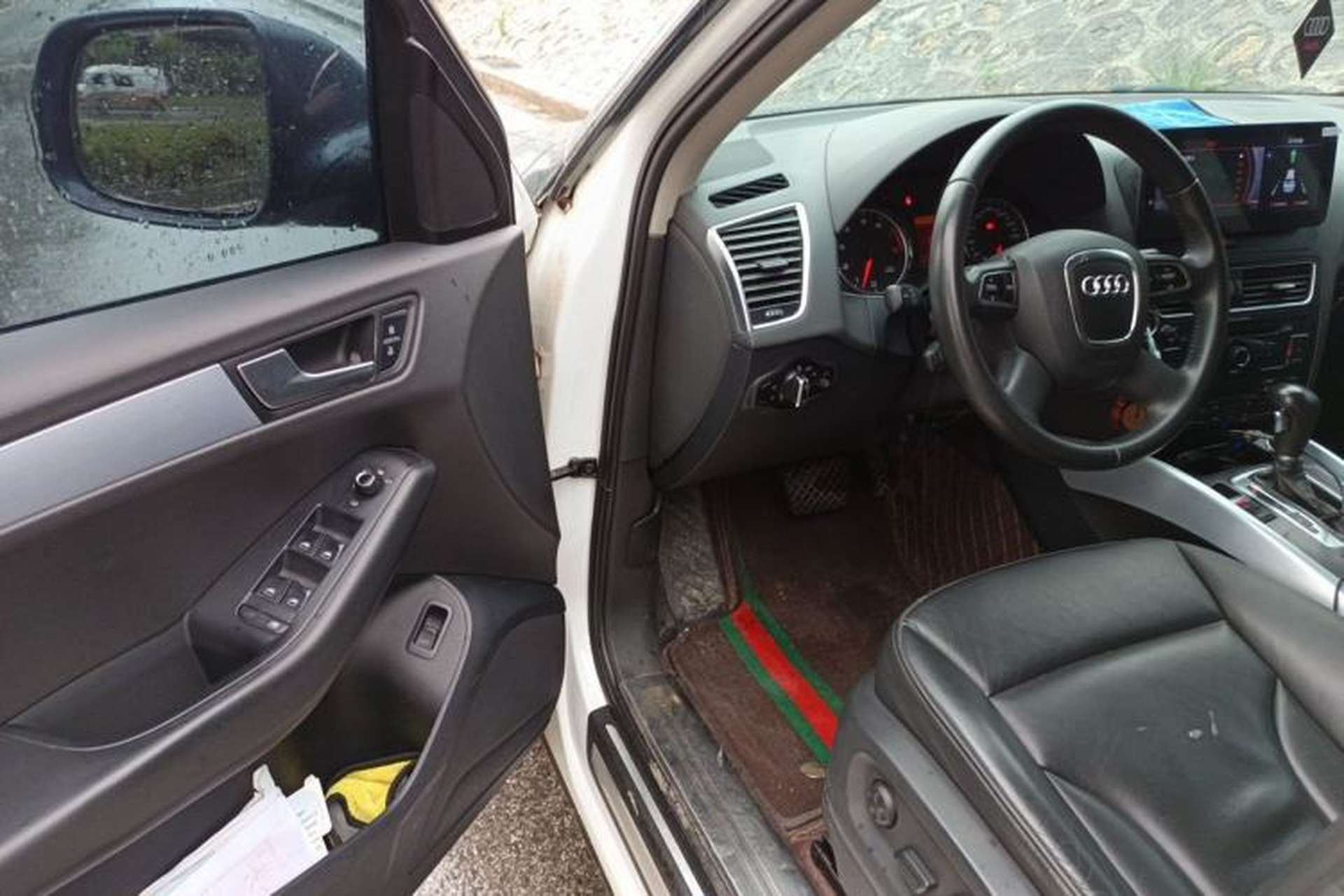 Used Audi Q5 2012 2.0TFSI Technology Model Driver Seat