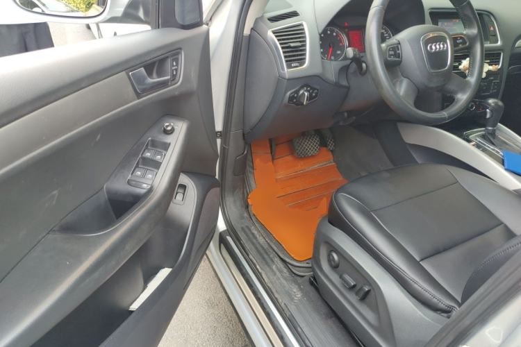Used Audi Q5 2012 2.0TFSI Trendy Edition Driver Seat