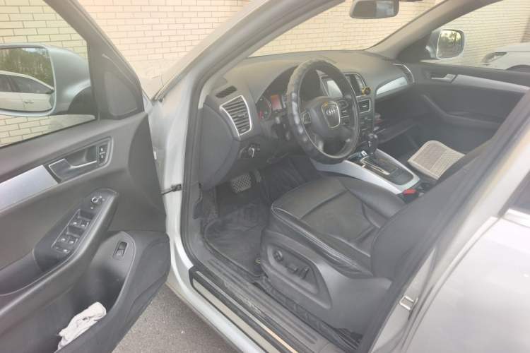 Used Audi Q5 2012 2.0TFSI Technology Model Driver Seat