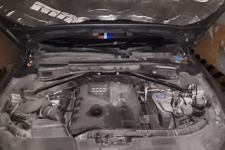 Used Audi Q5 2012 2.0TFSI Technology Model Engine Bay