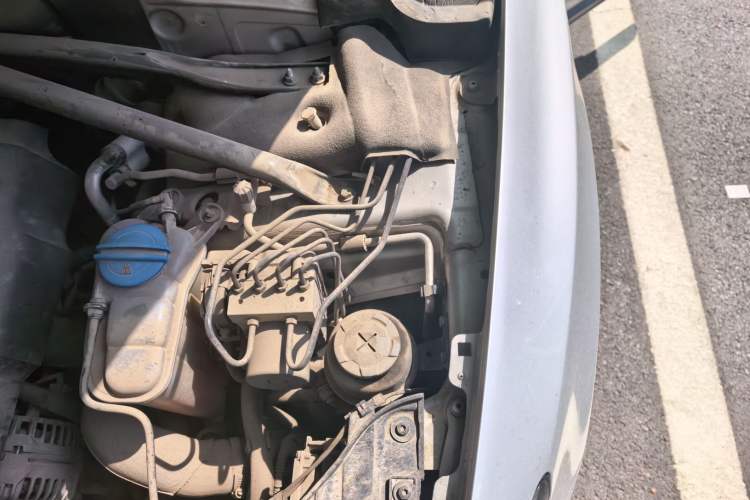 Used Audi Q5 2012 2.0TFSI Technology Model Engine Bay Left